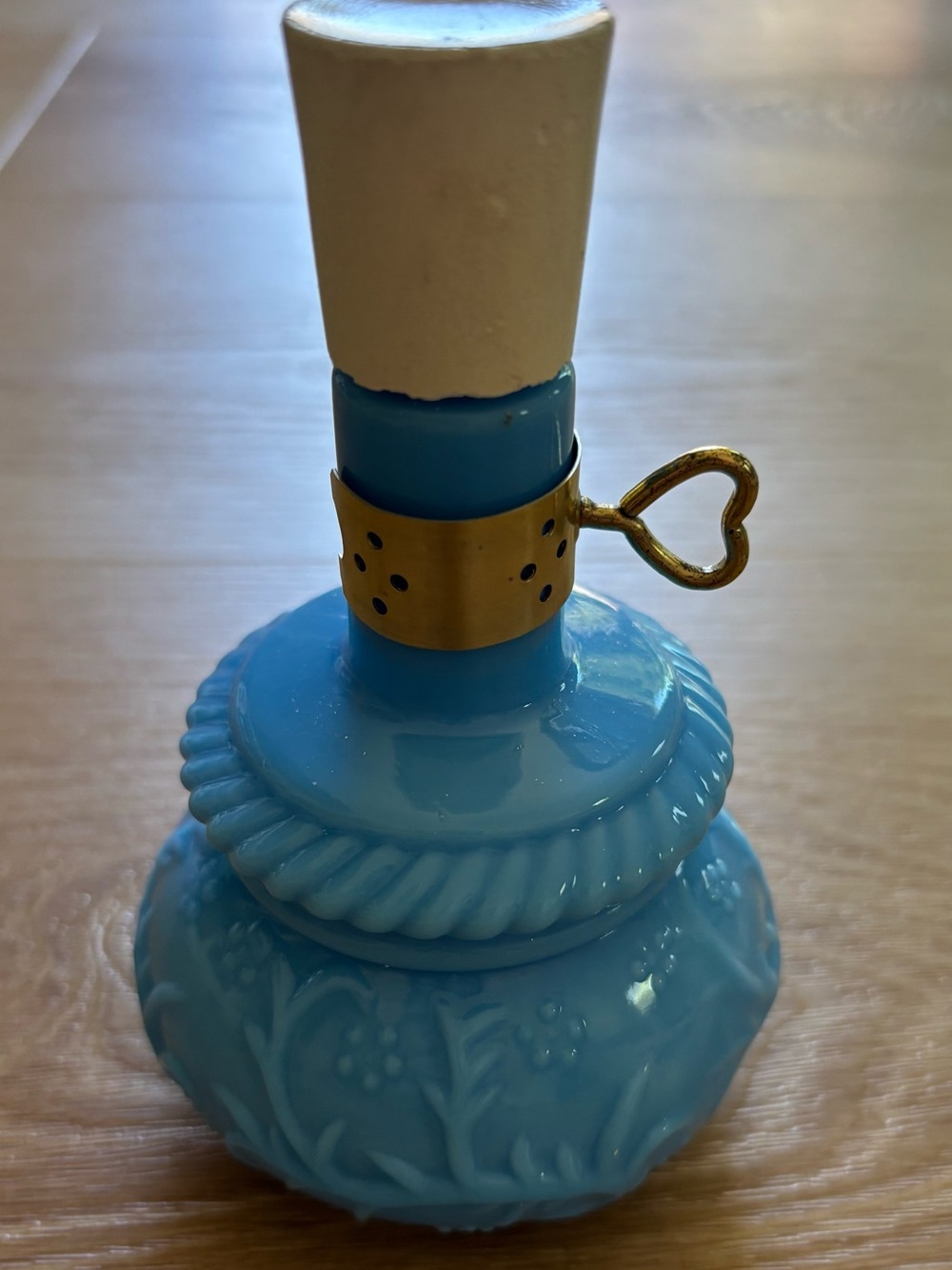 Vintage 1970’s Avon Courting Lamp perfume bottle